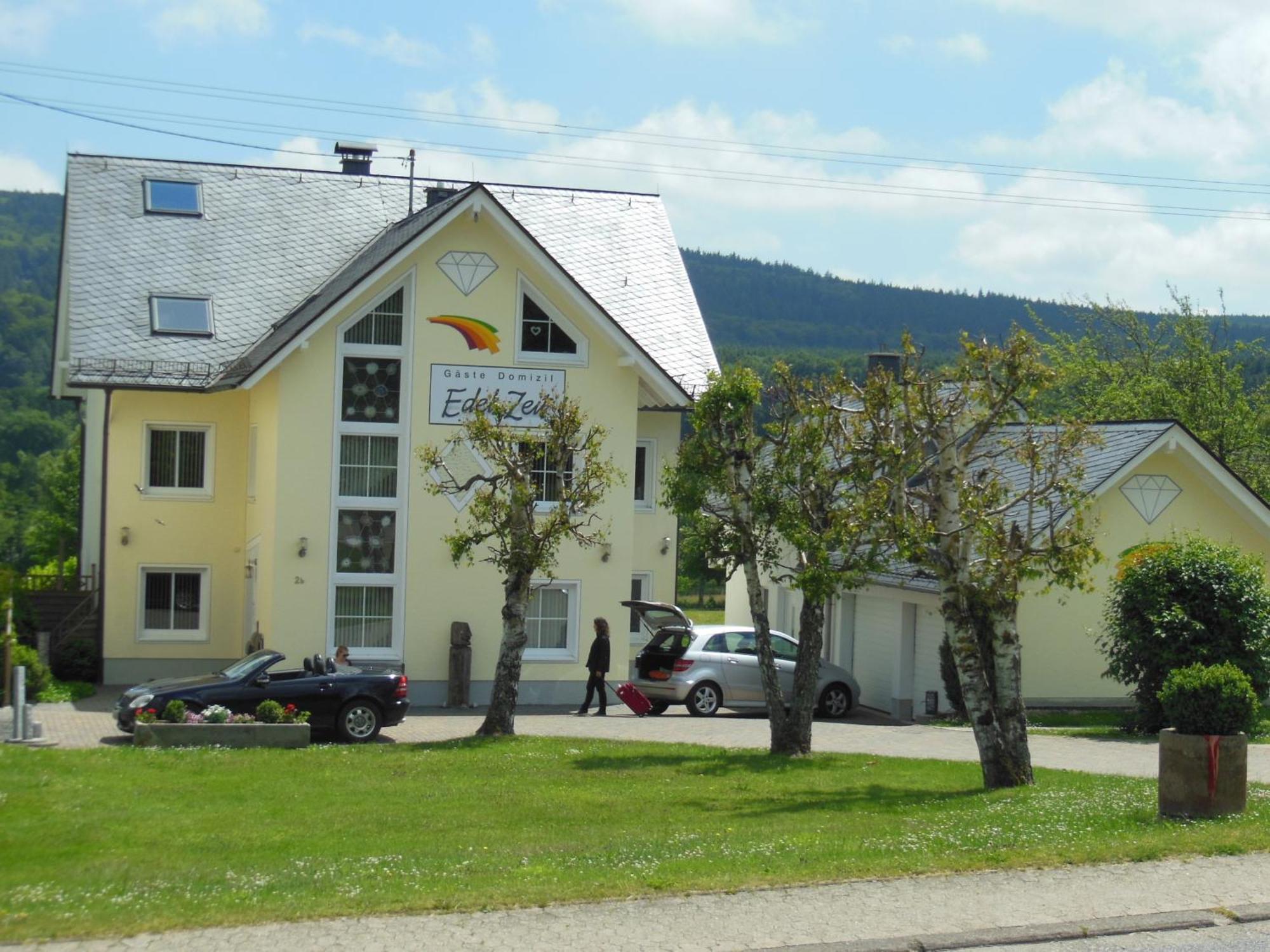 5-Sterne-Fewo "Facette" Allenbach Eksteriør bilde